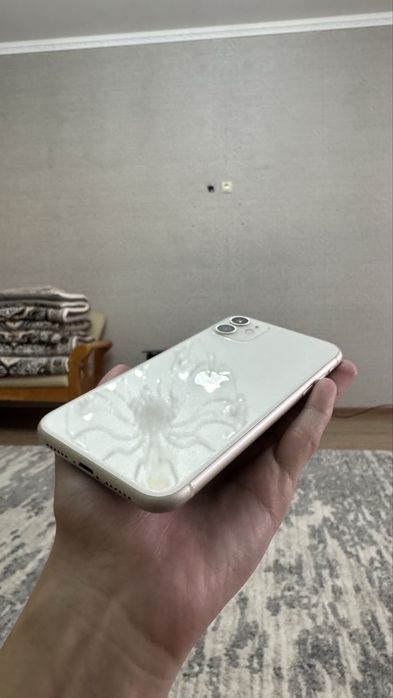 iPhone 11 Чистый