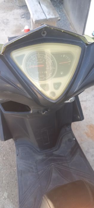 Продам скутер Рейсер 9х