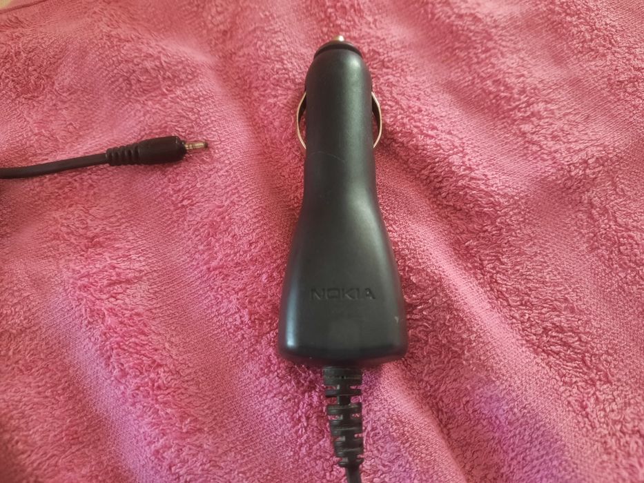 Vand incarcator auto Nokia DC4