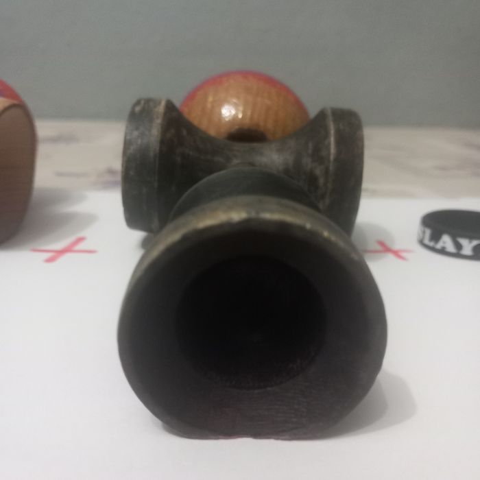 Vând kendama europe tensei sumaze roar gg+kendama okendama space 3 violet+slayband negru+3 ațe