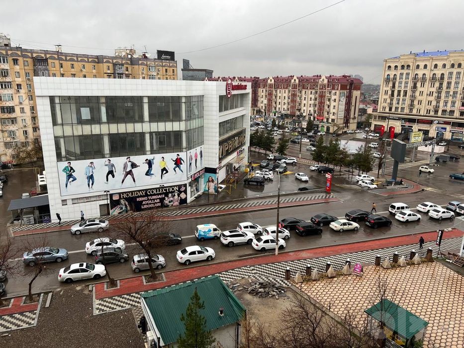 Срочно продается своя 3+1/7/9 банковская квартира. Возможно в ипотеку.