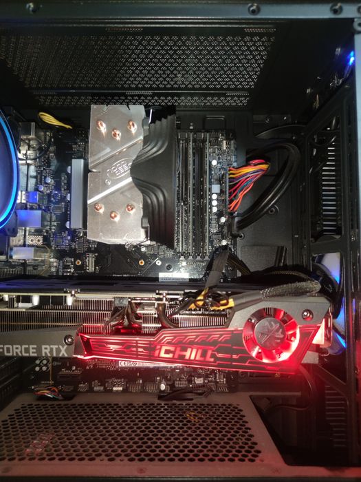 Игровой компьютер в сборе.