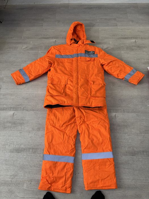 Теплая зимняя спецовка со светоотражателями!