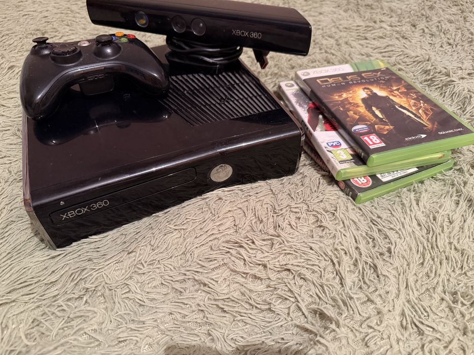 Xbox 360 с Kinect (Прошитая, отличный комплект)
