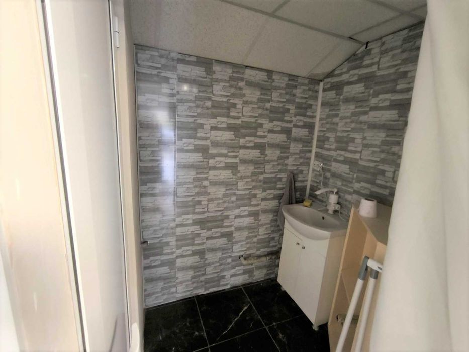 Дава се под наем Магазин в Разград, Варош - 20 кв.м за 178.5 € - Снимка #3