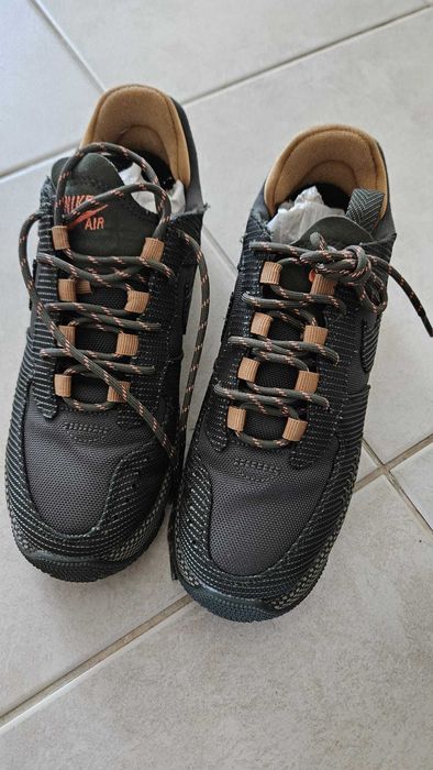 Sneakers Nike impermeabili, nepurtati, marime 38
