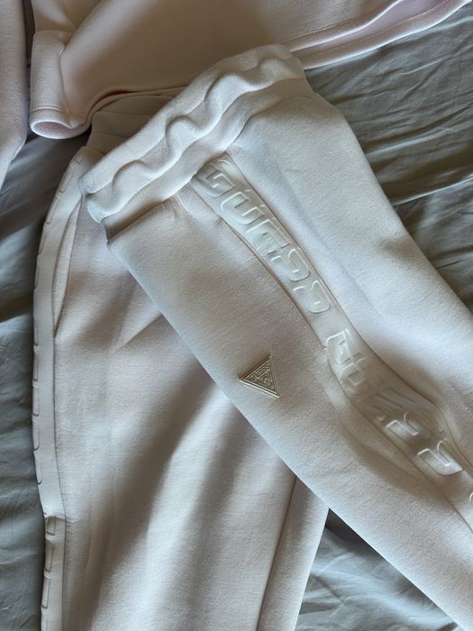 Комплект GUESS розов