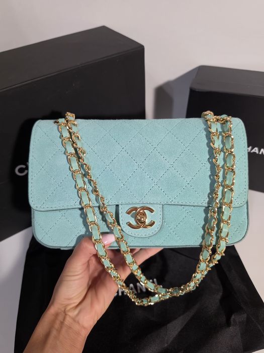 Налична чанта Chanel Maxi Small Flap bag