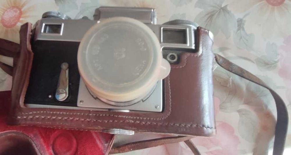 Пленочный фотоаппарат