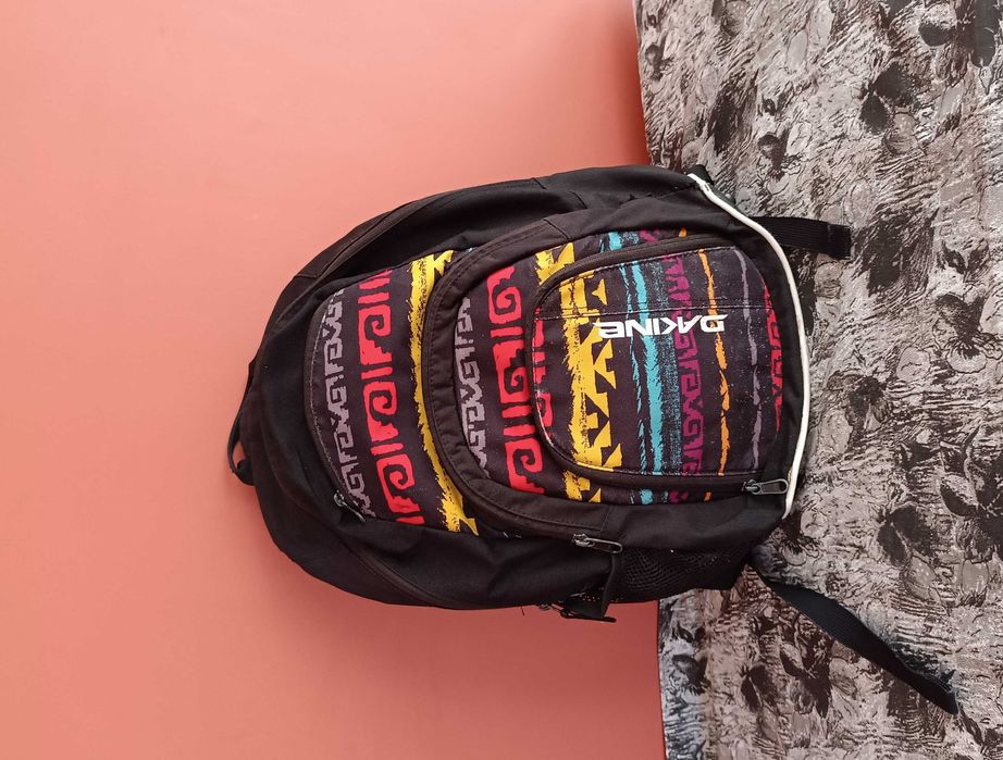 Dakine Campus 25L- В Добро Състояние