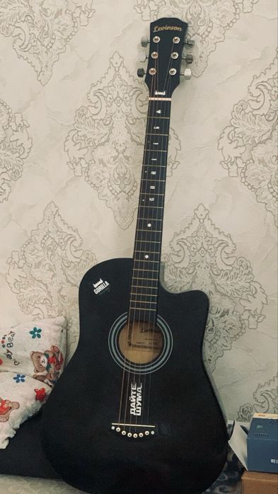 гитара сатылад срочна