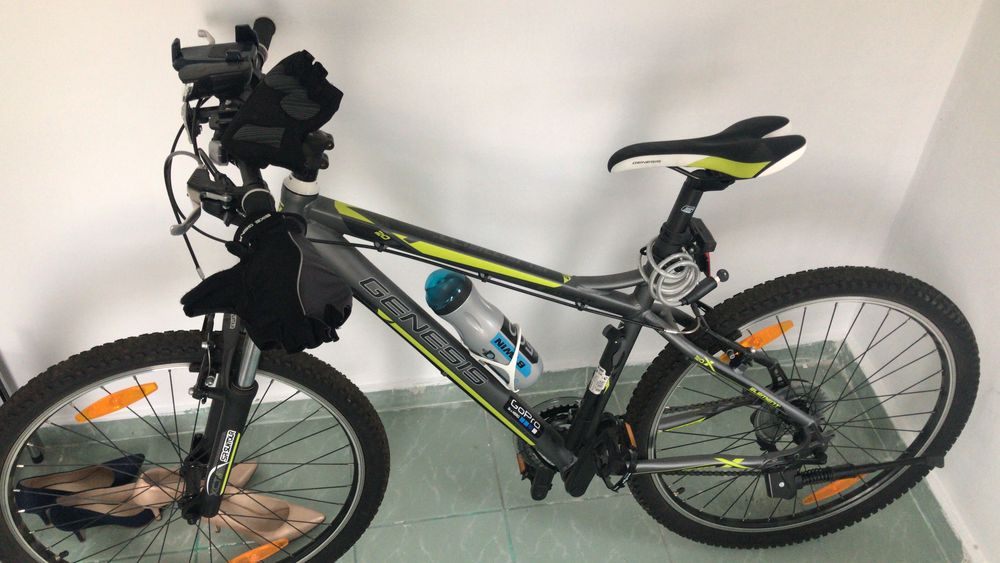 BICICLETA GENESIS ELEMENT 26"- Impecabila - Utilizata foarte putin.