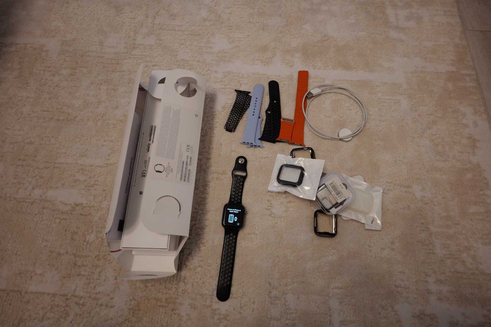 Apple Watch Seria 5 - 44 mm - Cellular