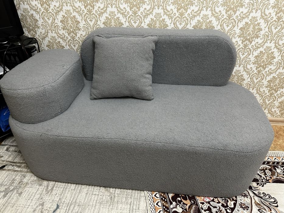 Продам диван новый