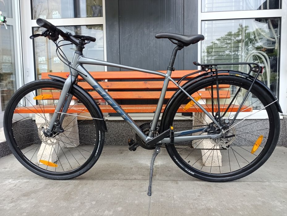 Градски велосипед Giant escape 28/М