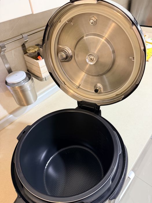 Oala sub presiune Tefal multicooker 5.8L - aproape noua