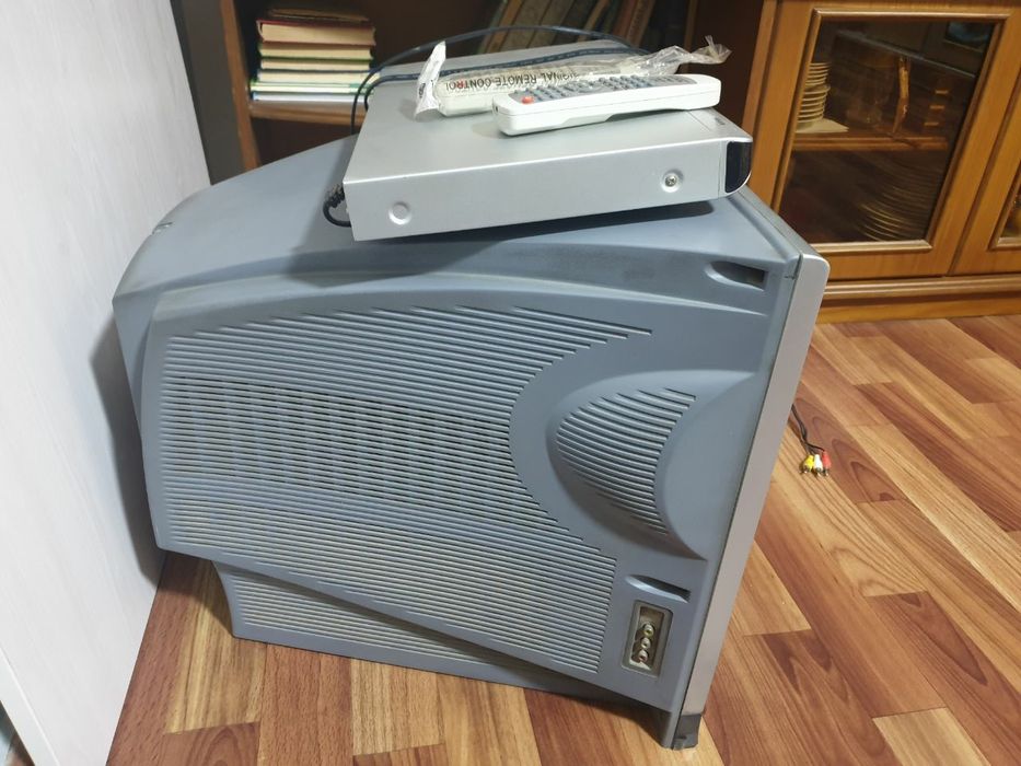 Продам телевизор Roison + DVD-плеер