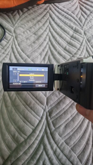 Видеокамера SONY DCR-SX85E