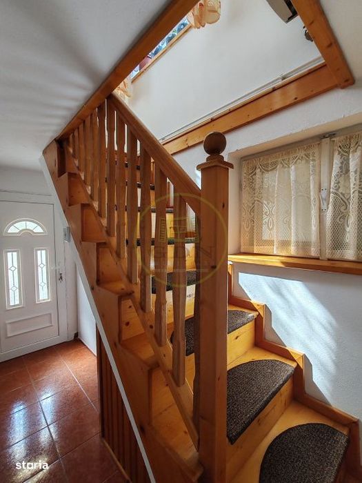 Apartament spatios de vanzare, in imediata apropiere a Parcului Sub Ar