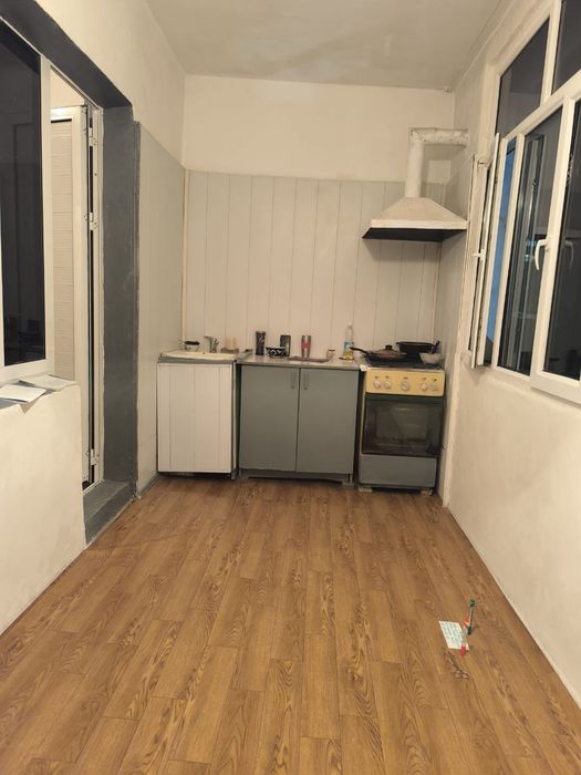 Продаётся сергели Дустлик 2 2 ком кв