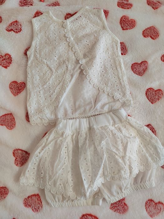 Продам костюм zara