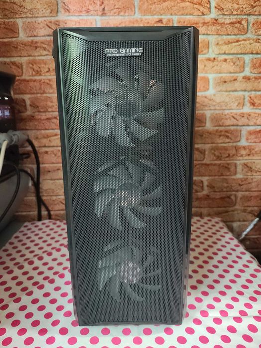 Carcasa PC Pro Gaming Diamond Black.