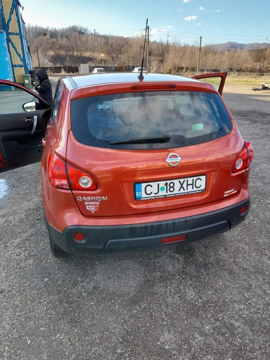 Vând Nissan Qashqai 2.0 Benzina- 141 CP