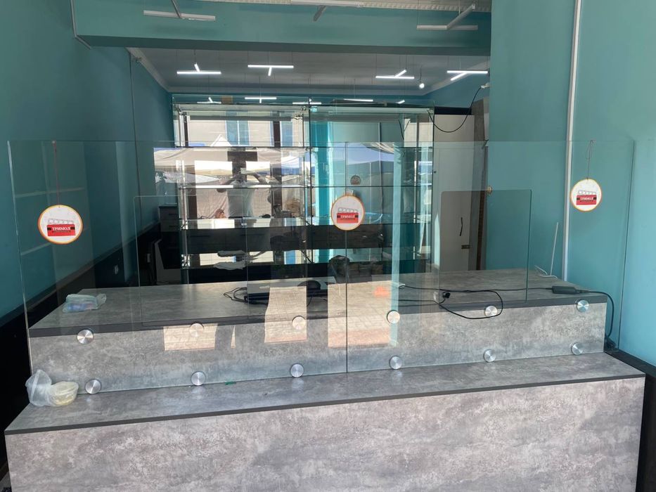 Продается мебель предназначенная для аптеки