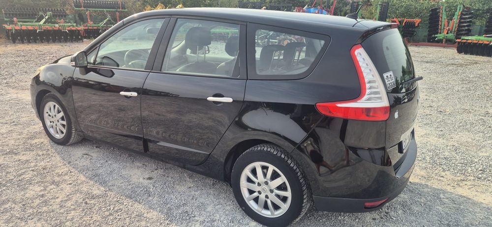 RENAULT Grand Scenic 2011 — imagine 3