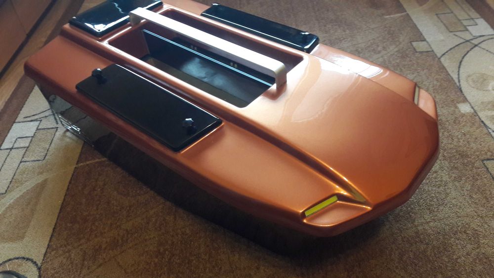 Лодка за захранка М5 GPS и автопилот