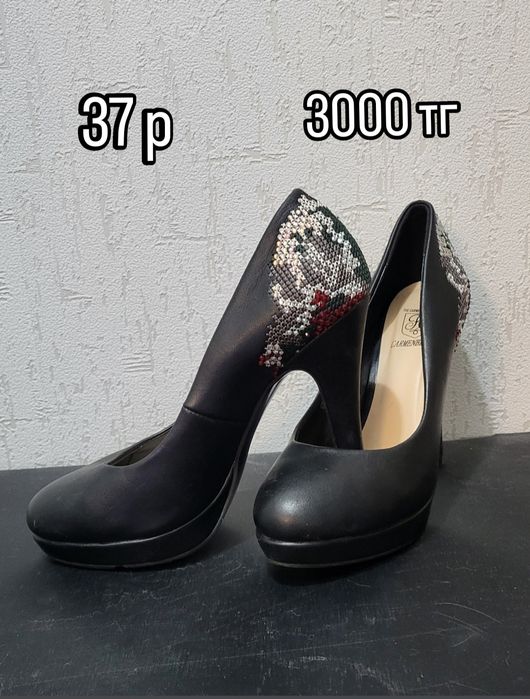 Женские туфли ..