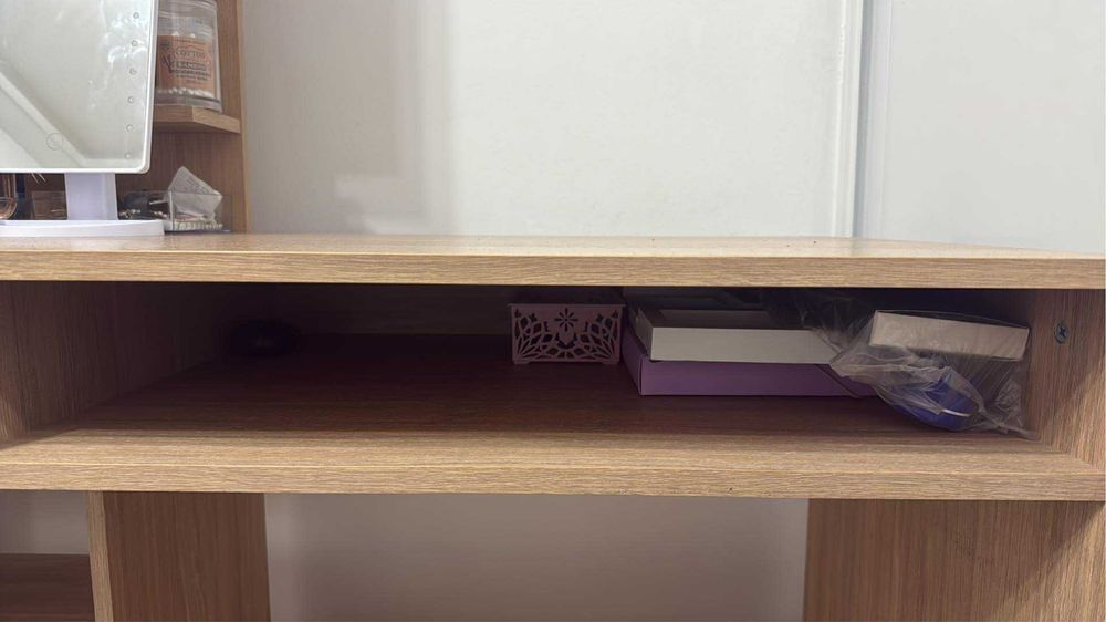 Секция бюро с шкаф,запазена, без дръскотини