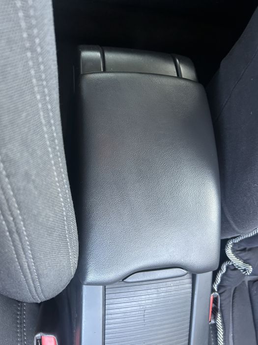 Cotieră Volvo XC 60 2012