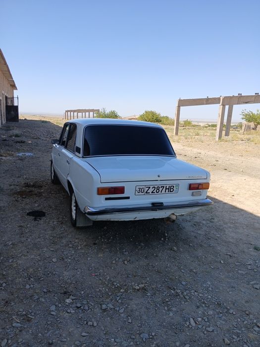 Jiguli 1986yil rangi oq