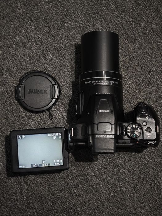 Cameră Nikon Coolpix B700 + SD Card