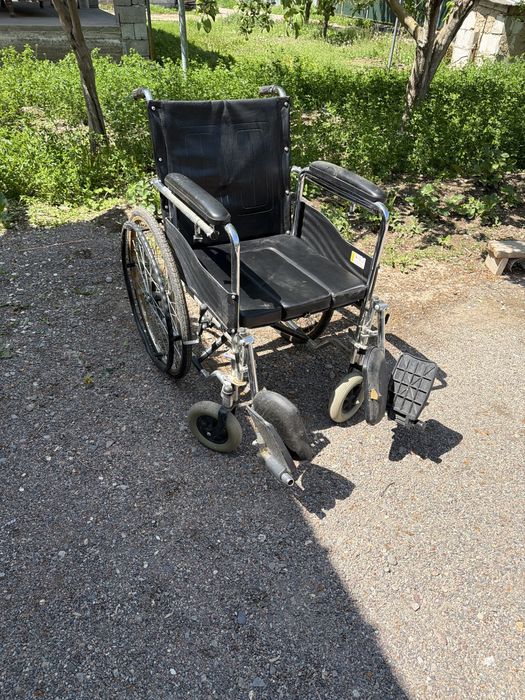 Отдам бесплатно коляска инвалидная
