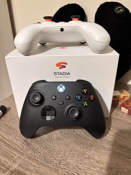 Controller Xbox series S - X  negru, nefolosit.