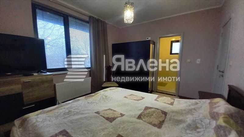 Самостоятелна еднофамилна къща в Царево