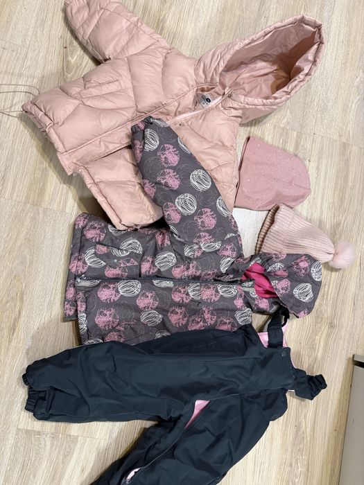 Продам осенние куртки , двойка