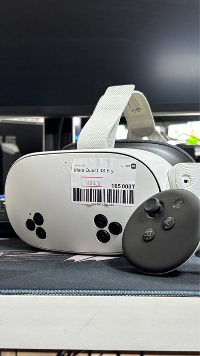 Виртуальные очки реальности Meta Quest 3S 128Gb