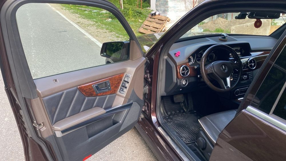 Vând Mercedes GLK 220 CDI 4 MATIC