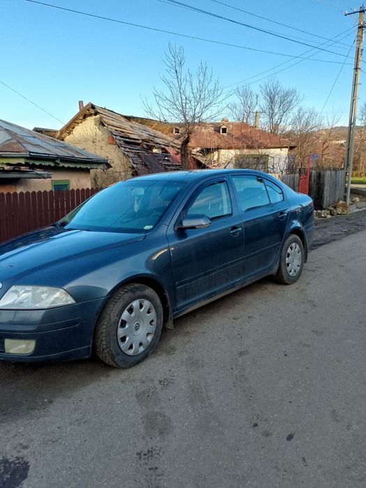 Vând Skoda Octavia
