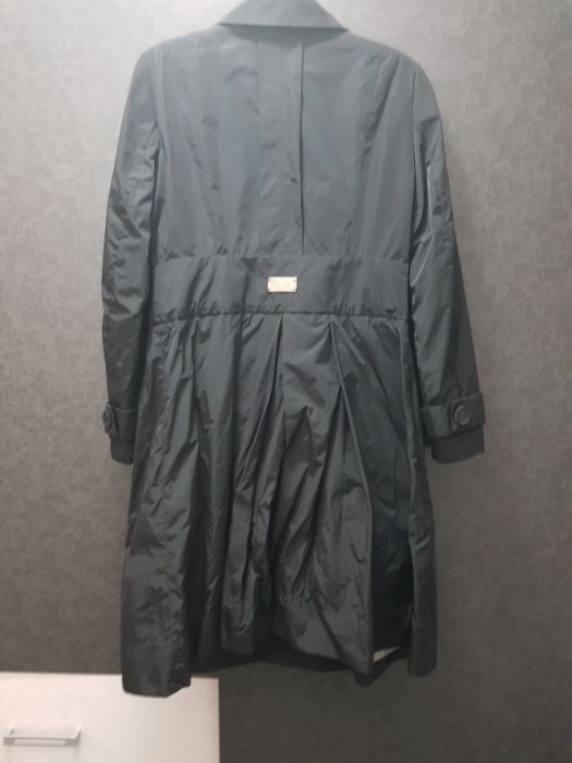 Черен тренчкот, 44 BG