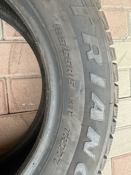 Продам шины две штуки Трианжел