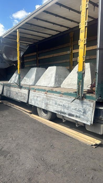 Продаю фундамент под ЖБ опоры