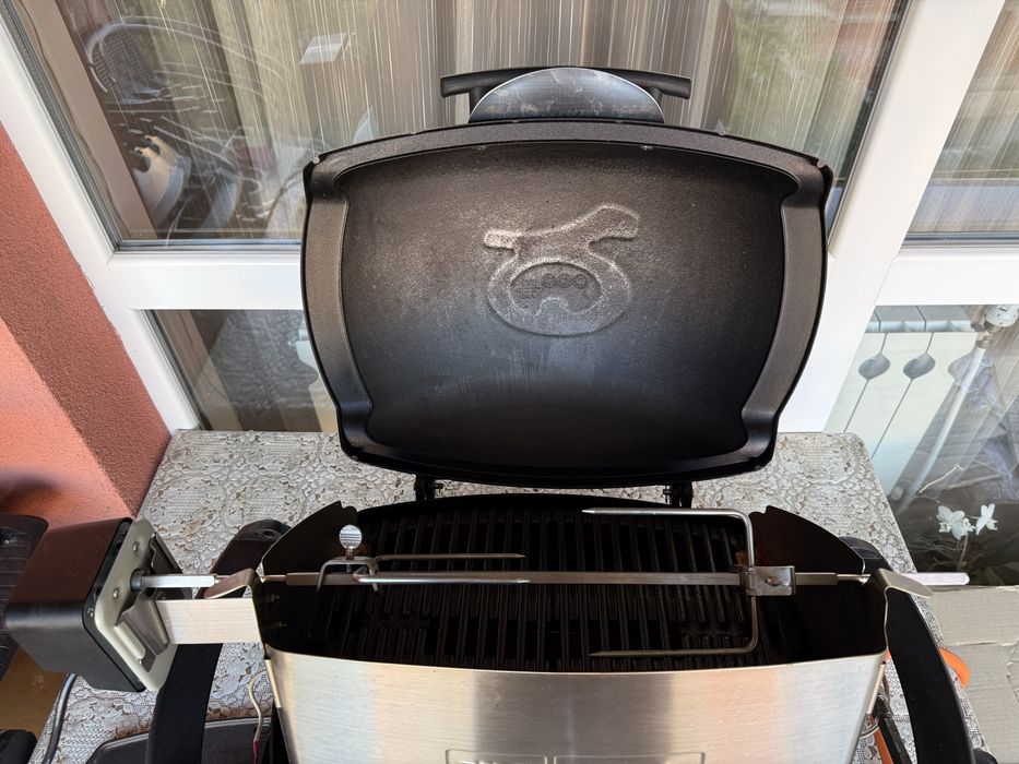 Газово барбекю WEBER  Q1000