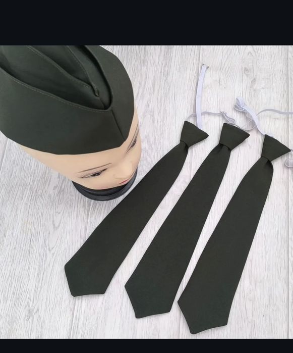 Продам пилотки и галстуки