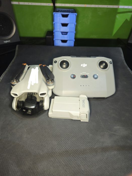 Drona Dji Mini 3