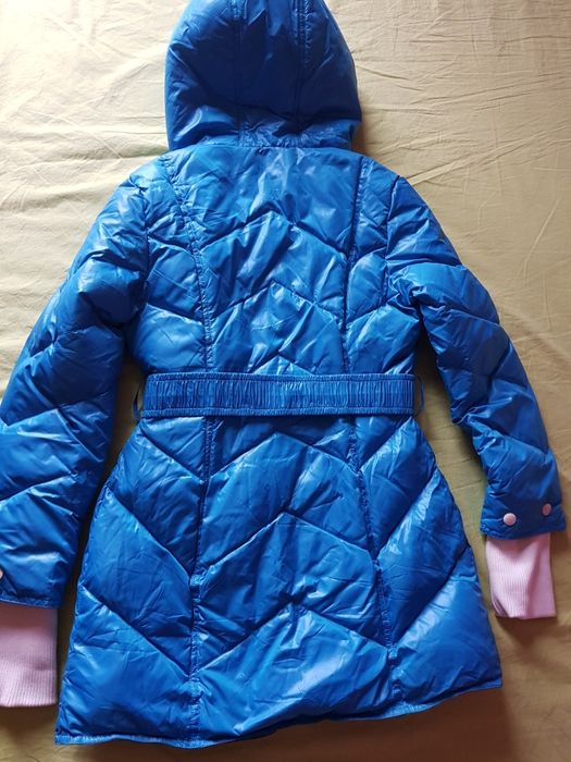 Пуховик женский с капюшоном