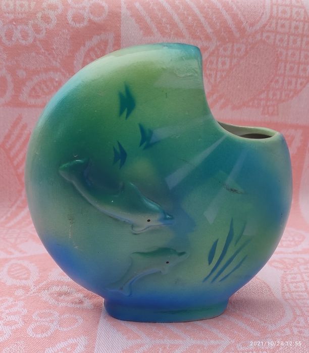 Креативная и необычная ваза.